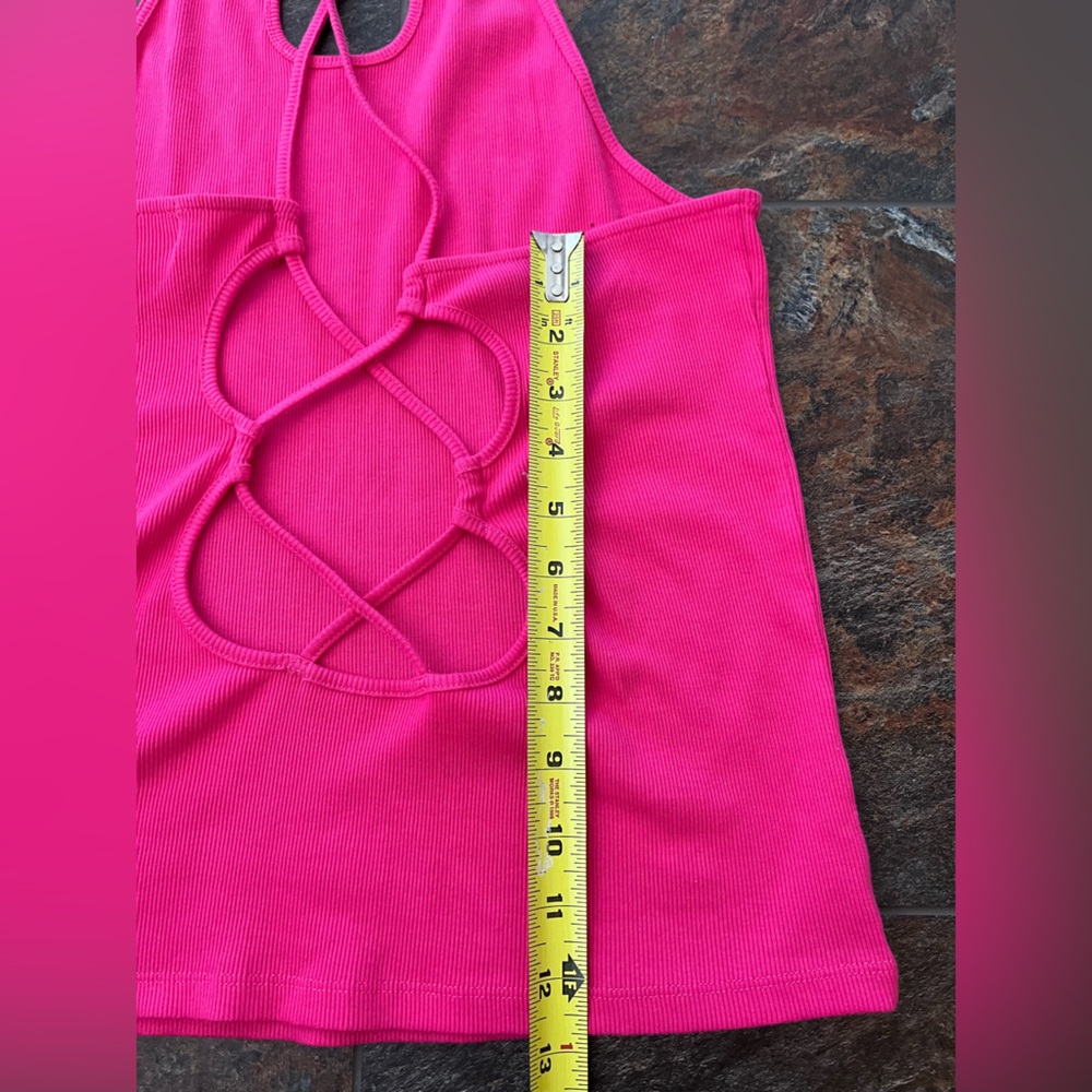 Anthropologie 100% cotton pink key hole open back sleeveless top. Size large - Picture 9 of 11